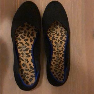 Rothy’s black flats